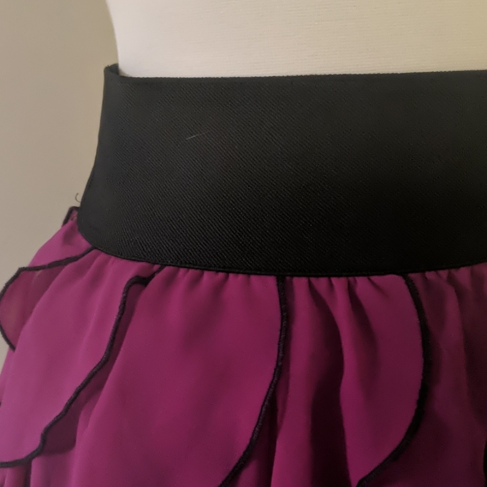 NWT Express Fuchsia Ruffle Mini Skirt - Picture 3 of 6